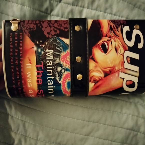 Clutch - Picture 2 of 7